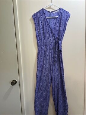 Manaola Women’s (M) Jumpsuit in good condition